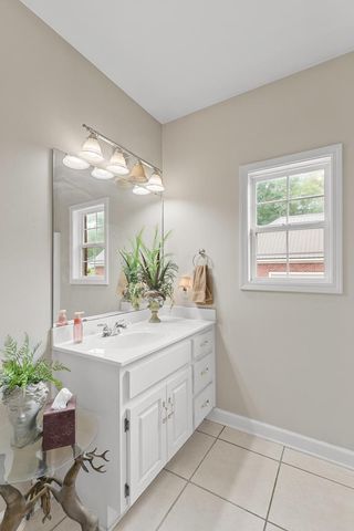 302 Stonegate, Dothan, AL 36305