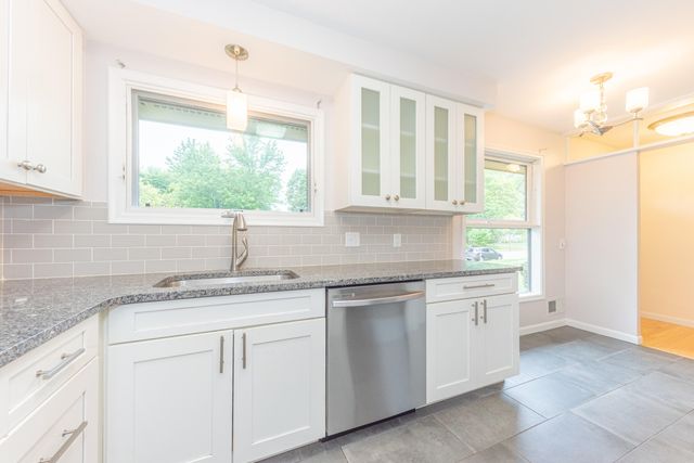 1517 Catalina Drive, Ann Arbor, MI 48103