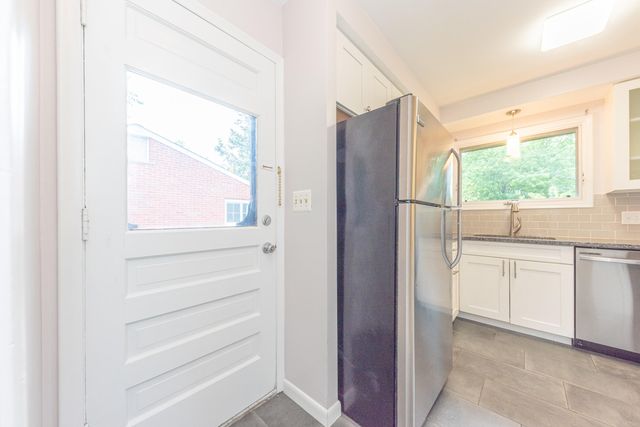 1517 Catalina Drive, Ann Arbor, MI 48103