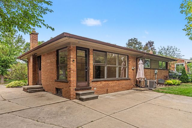 1517 Catalina Drive, Ann Arbor, MI 48103