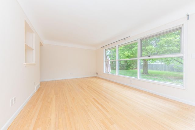 1517 Catalina Drive, Ann Arbor, MI 48103