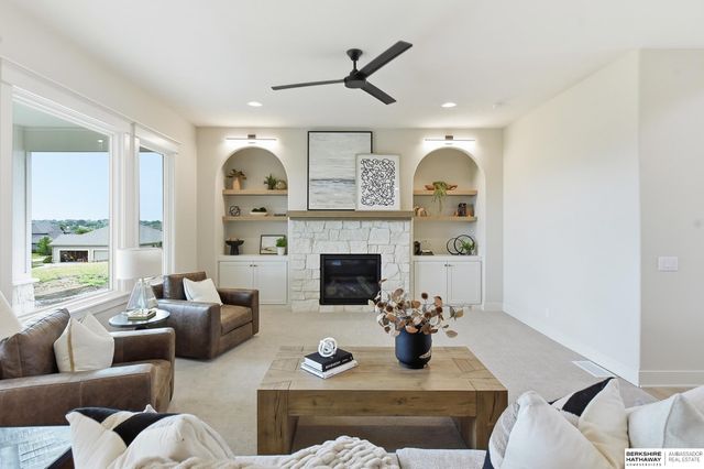 12610 S 79th Street, Papillion, NE 68046