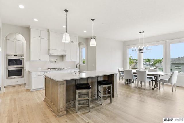 12610 S 79th Street, Papillion, NE 68046