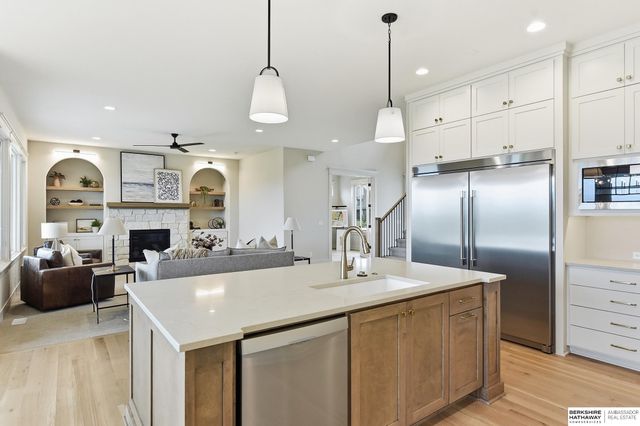 12610 S 79th Street, Papillion, NE 68046