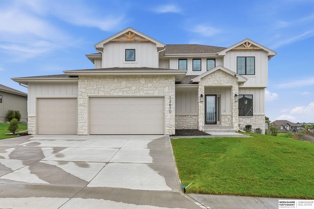 12610 S 79th Street, Papillion, NE 68046