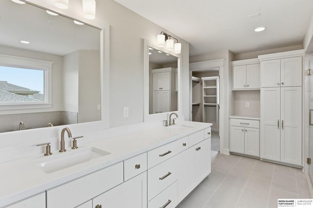 12610 S 79th Street, Papillion, NE 68046