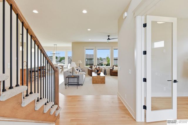 12610 S 79th Street, Papillion, NE 68046