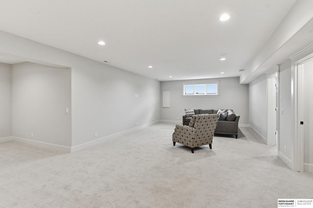 12610 S 79th Street, Papillion, NE 68046