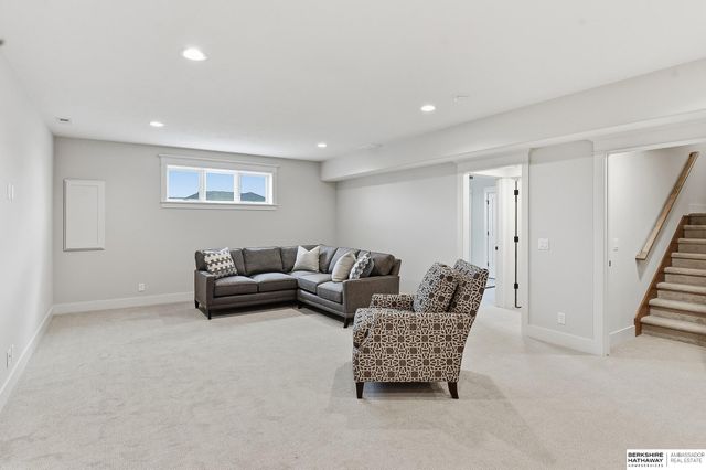 12610 S 79th Street, Papillion, NE 68046