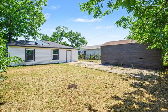 2475 Volga Avenue, Dallas, TX 75216