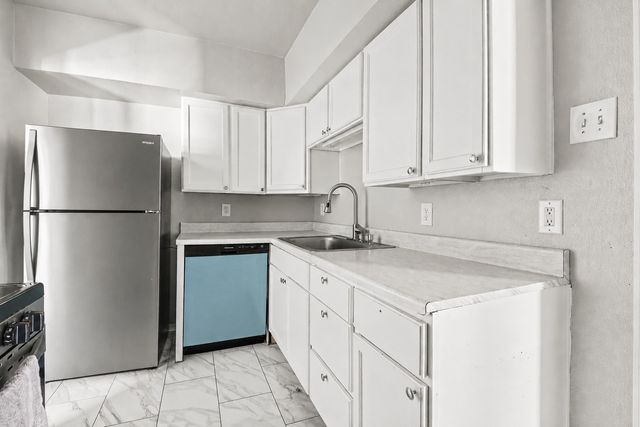2475 Volga Avenue, Dallas, TX 75216
