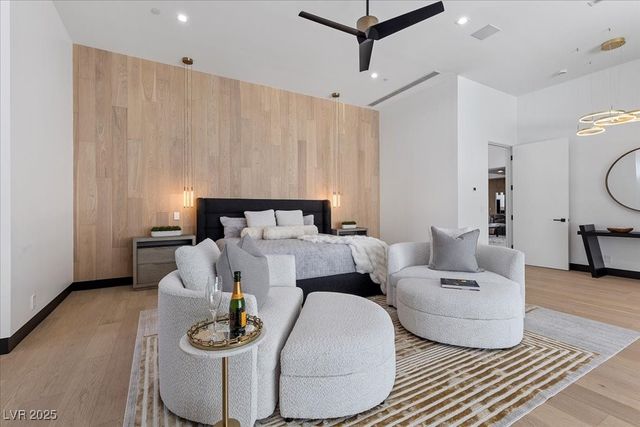 38 Skybird Court, Las Vegas, NV 89135