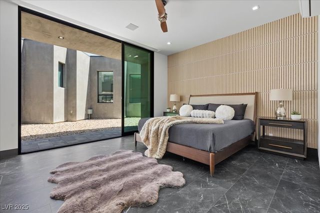 38 Skybird Court, Las Vegas, NV 89135