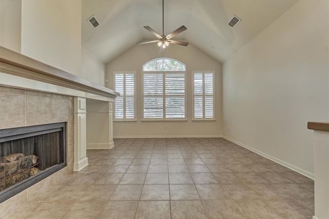 89 N Apple Springs Circle, The Woodlands, TX 77382