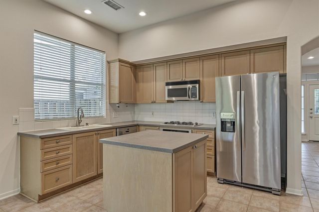 89 N Apple Springs Circle, The Woodlands, TX 77382