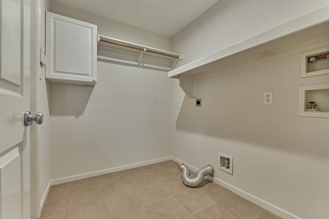 89 N Apple Springs Circle, The Woodlands, TX 77382