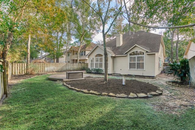 89 N Apple Springs Circle, The Woodlands, TX 77382