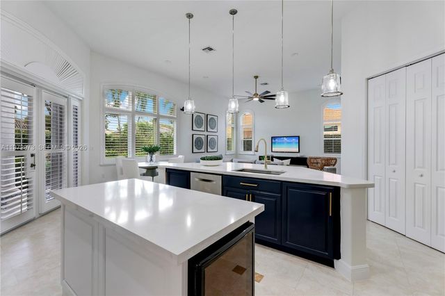 8561 SW 167th Ter, Palmetto Bay, FL 33157