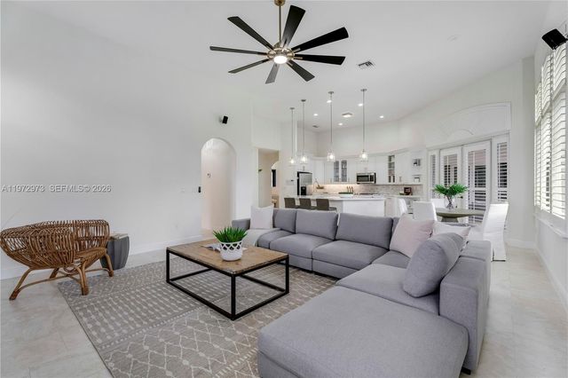 8561 SW 167th Ter, Palmetto Bay, FL 33157