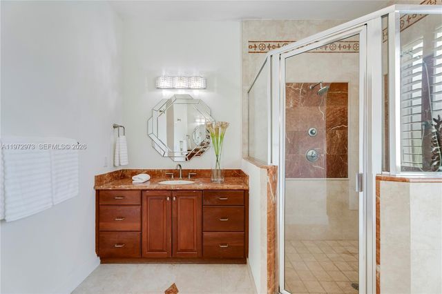 8561 SW 167th Ter, Palmetto Bay, FL 33157