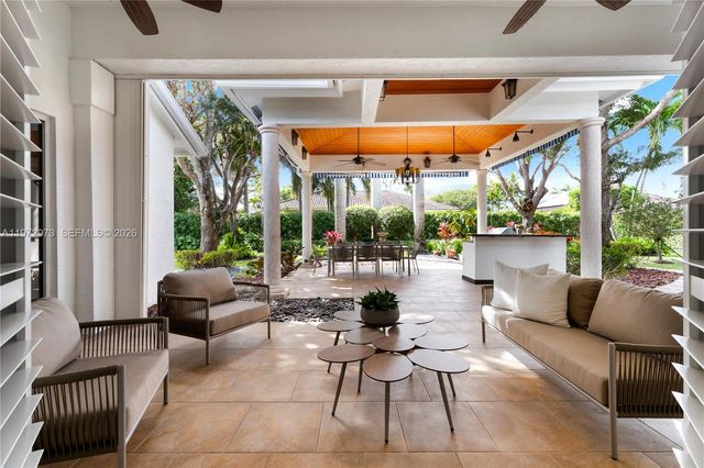 8561 SW 167th Ter, Palmetto Bay, FL 33157