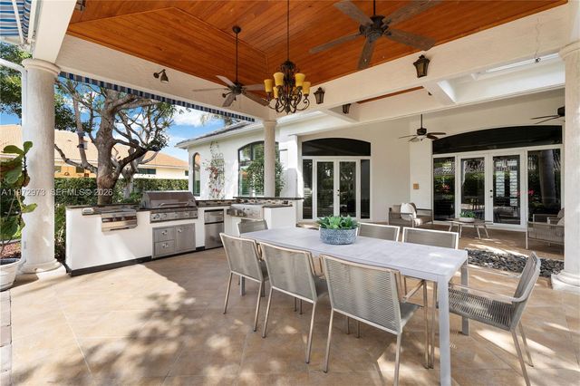 8561 SW 167th Ter, Palmetto Bay, FL 33157