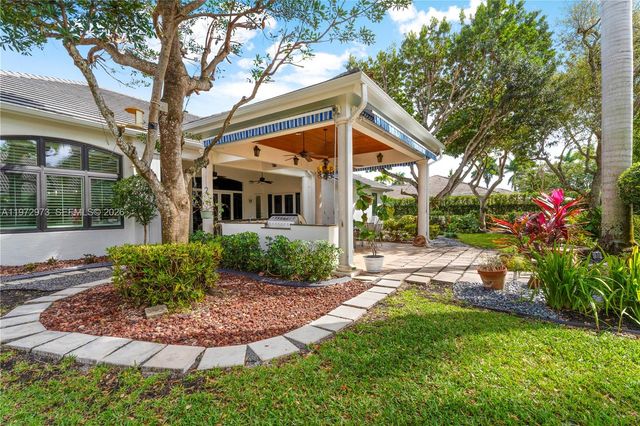 8561 SW 167th Ter, Palmetto Bay, FL 33157