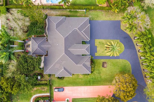 8561 SW 167th Ter, Palmetto Bay, FL 33157