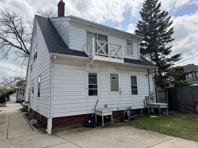 2818 Gilson STREET, Racine, WI 53403
