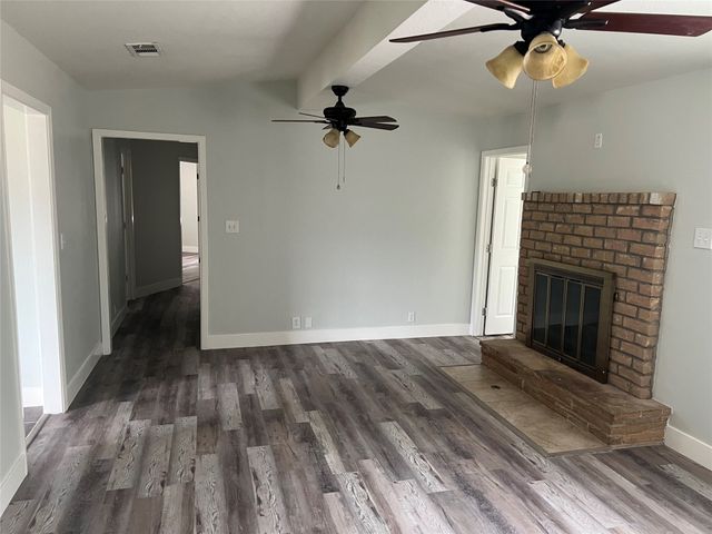 300 Whisenant Drive, Allen, TX 75013