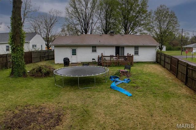 11 S 44th Street, Belleville, IL 62226