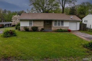 11 S 44th Street, Belleville, IL 62226