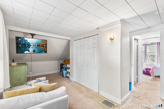 17 Whitney Street, East Hartford, CT 06118