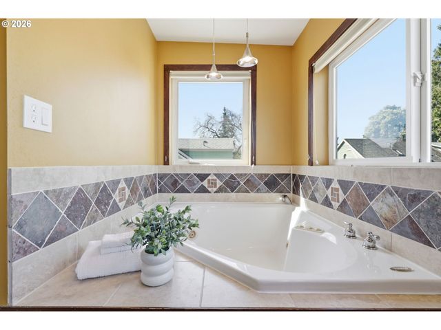 5415 Ne 32ND Ave, Portland, OR 97211