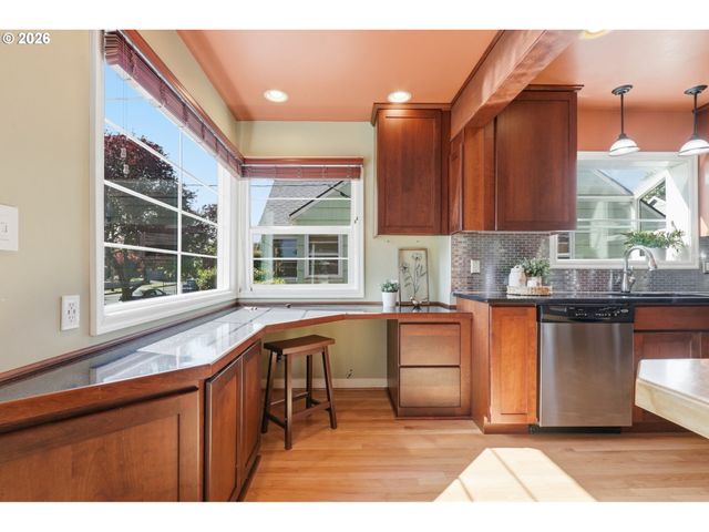 5415 Ne 32ND Ave, Portland, OR 97211