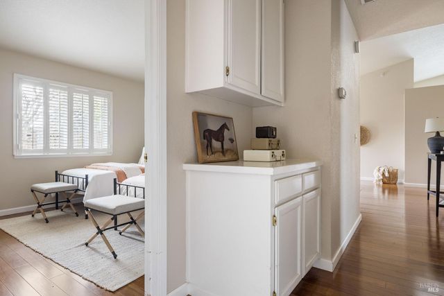 8814 Clothier Ln, Cotati, CA 94931