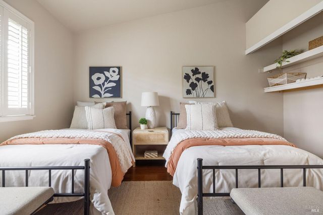 8814 Clothier Ln, Cotati, CA 94931