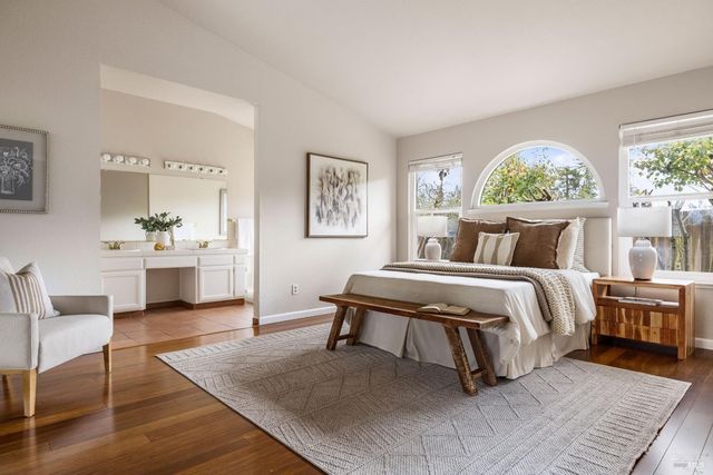 8814 Clothier Ln, Cotati, CA 94931