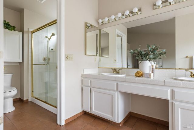 8814 Clothier Ln, Cotati, CA 94931