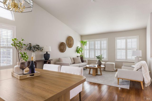 8814 Clothier Ln, Cotati, CA 94931