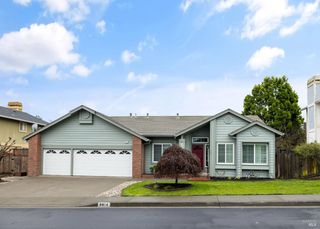 8814 Clothier Ln, Cotati, CA 94931