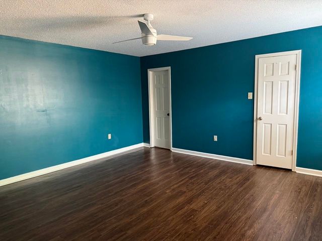 8518 CHIMNEYROCK BLVD, Memphis, TN 38016