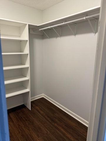 8518 CHIMNEYROCK BLVD, Memphis, TN 38016