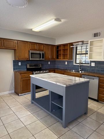 8518 CHIMNEYROCK BLVD, Memphis, TN 38016