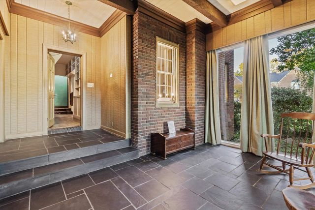 35 BELLEAIR DR, Memphis, TN 38104