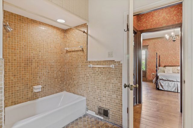 35 BELLEAIR DR, Memphis, TN 38104