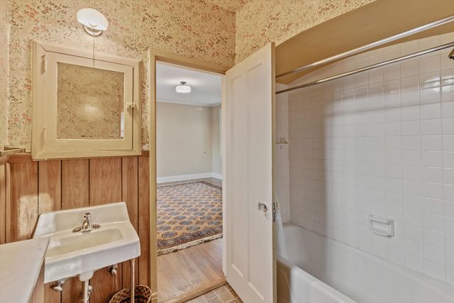 35 BELLEAIR DR, Memphis, TN 38104