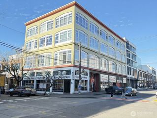 1024 E Pike Street, Seattle, WA 98122