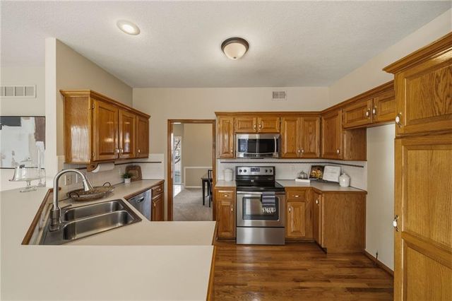 15315 W 150th Street, Olathe, KS 66062