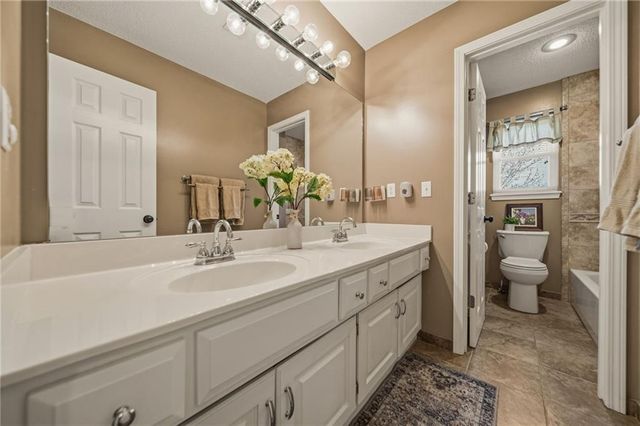 15315 W 150th Street, Olathe, KS 66062